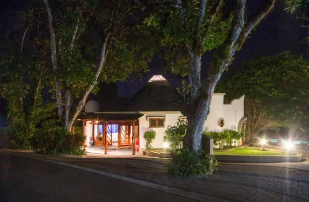 Royal Palm Hotel - Best Hotels In Ecuador