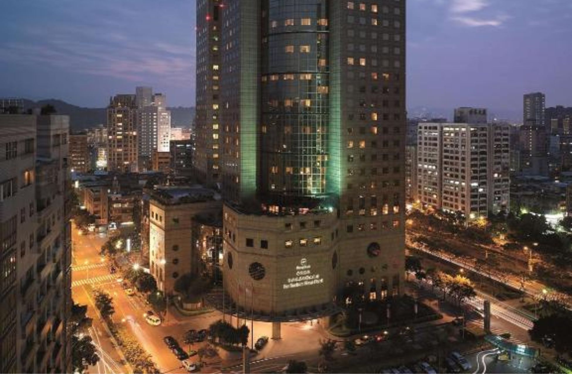 Shangri-La Far Eastern Plaza - Best Hotels In Taipei