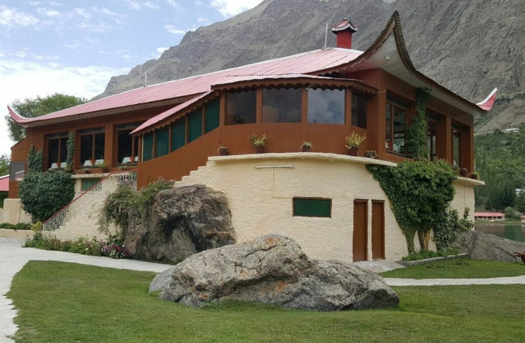 Shangri-La Resort - Best Hotels In Pakistan