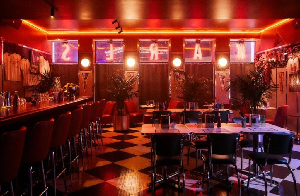 The 14 Best Hotels In Detroit: Top Gems For Exciting Stays! 38 Siren Hotel - Best Hotels In Detroit