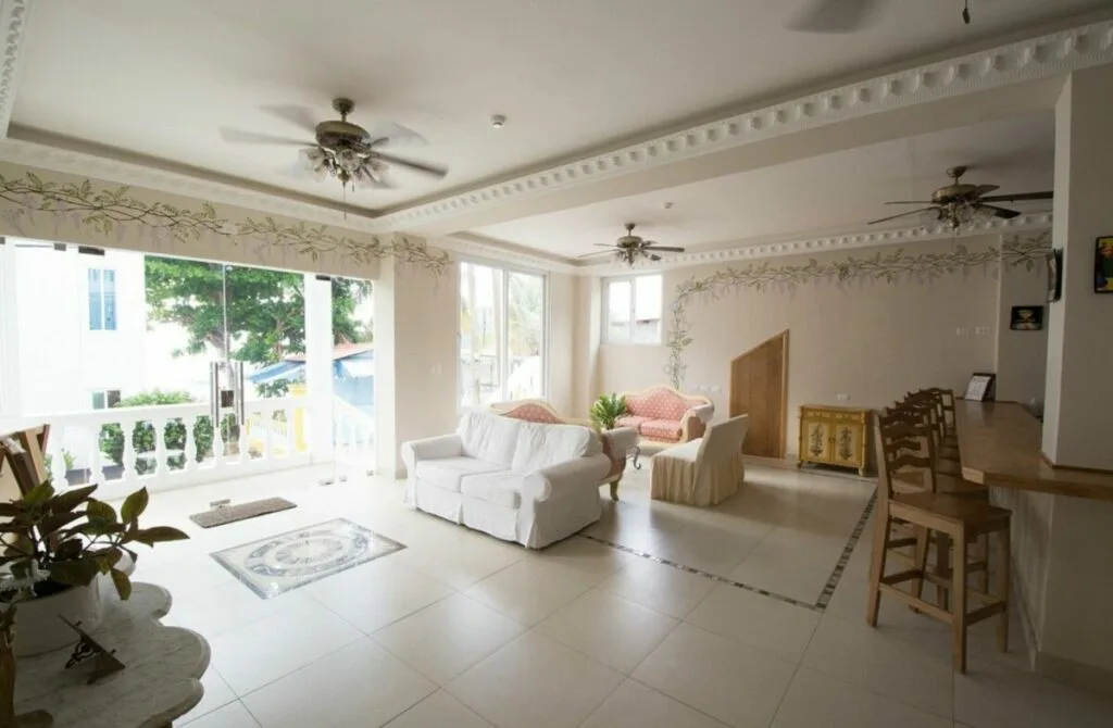 Taboga Palace Art Hotel - Best Hotels In Panama
