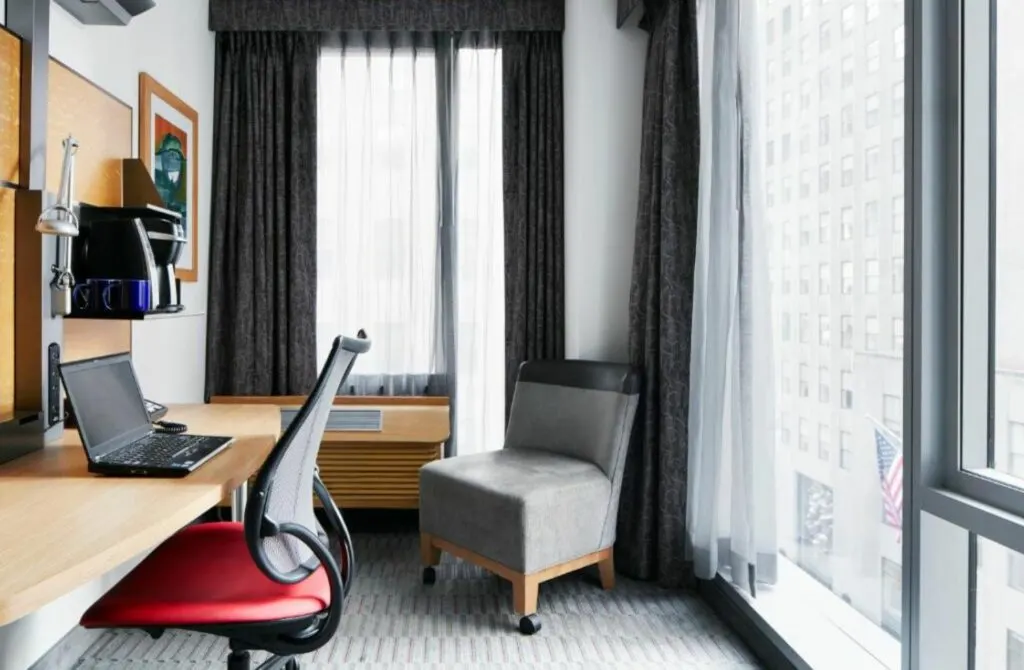 The Jewel - Best Hotels In New York