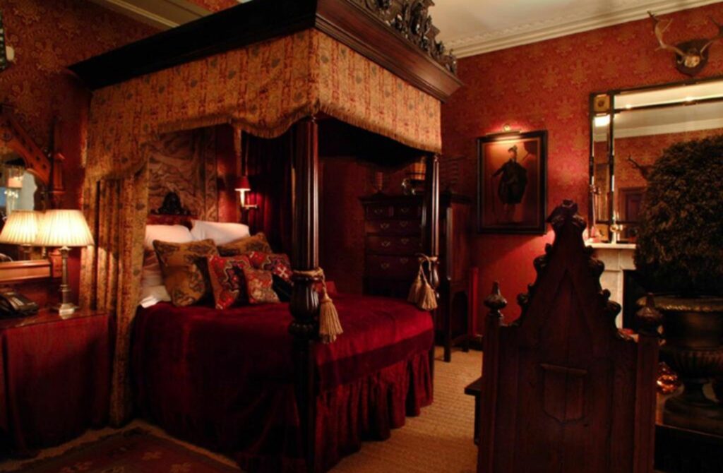 The Witchery By the Castle - Best Hotels In Edinburgh