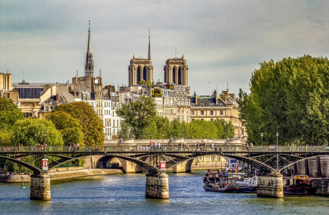 20 Extraordinary Movies Set In Paris That Will Inspire You To Visit ...